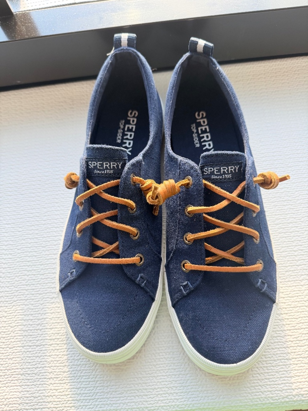 Navy Sperry Crest Vibe Shoes 7.5